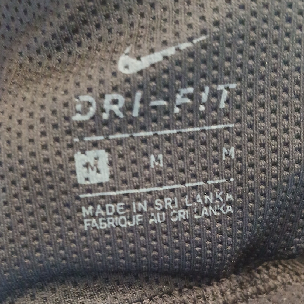 Nike Black Dri-FIT Sportswear - Picture 3 of 3